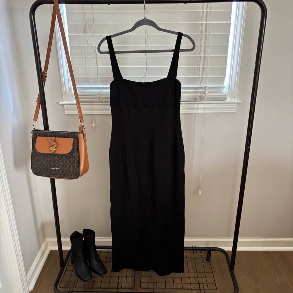 Elegant Black Maxi Dress